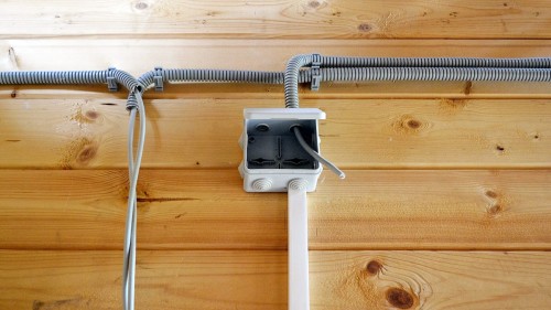 Прокладка кабеля и монтаж электропроводки-6