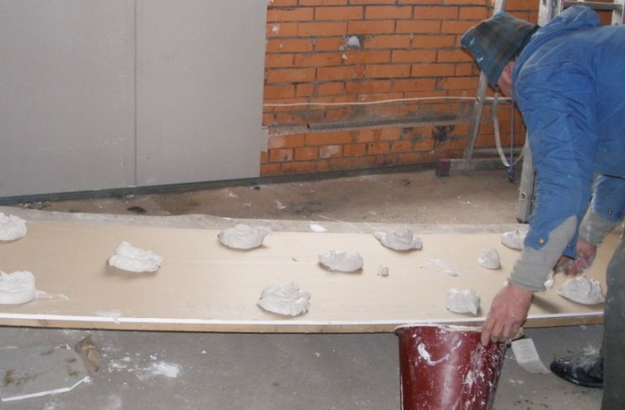 Монтаж гипсокартона на клей-2