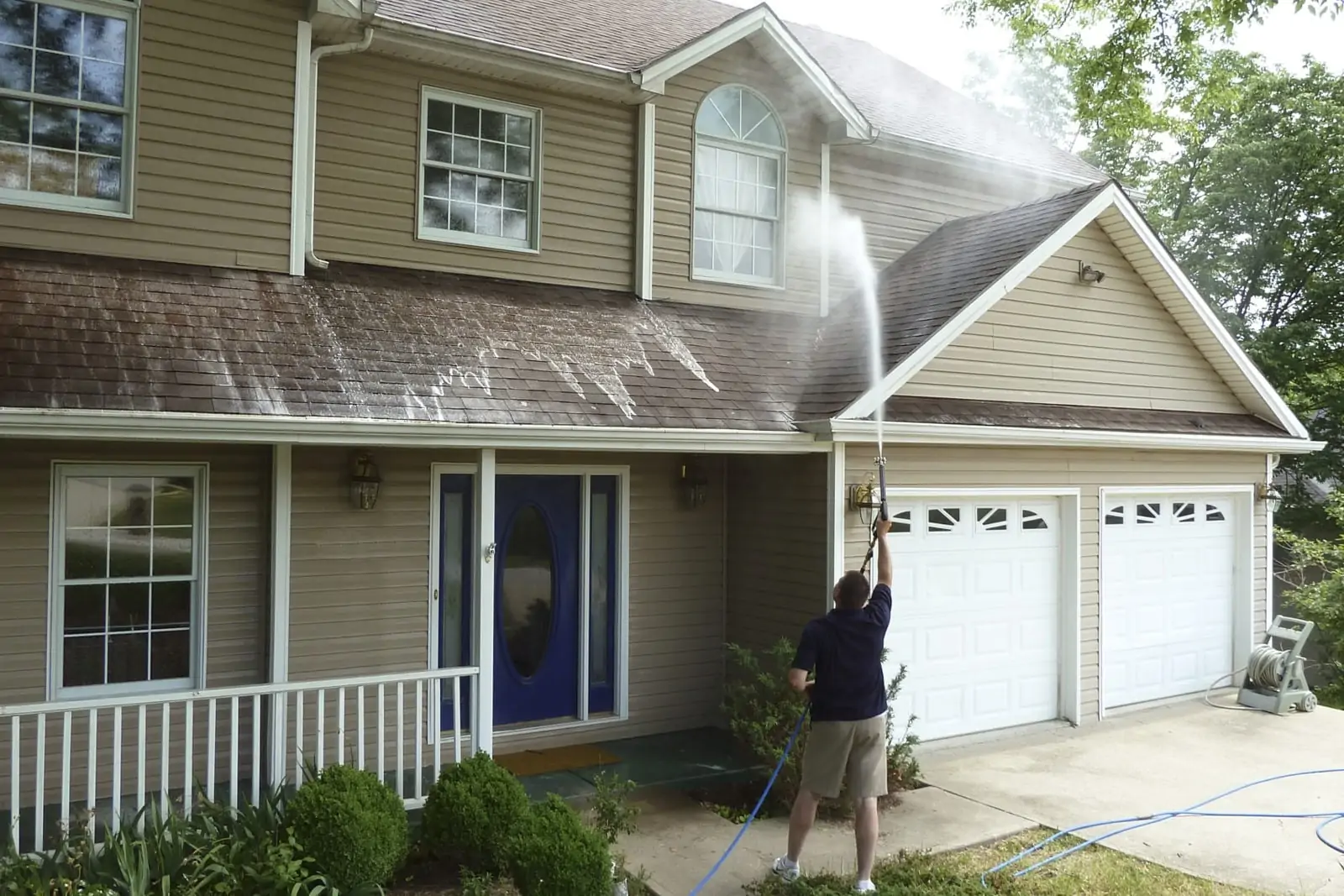 Мойка фасада