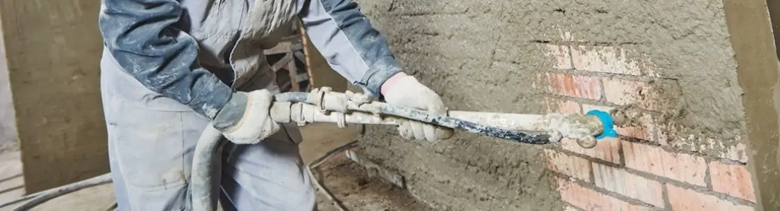 Выравнивание стен штукатуркой в&nbsp;Омске