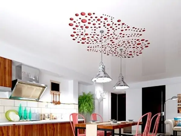 Натяжной потолок с узором